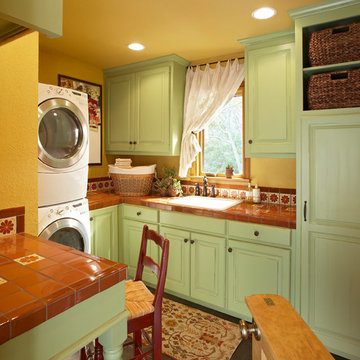 Kitchen Remodel w/ Laundry Room