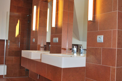 Modernes Badezimmer in Hamburg