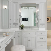 Master bath Makeup counter