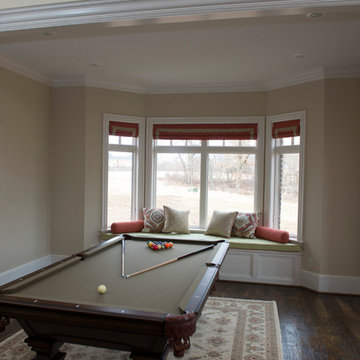 Bright and open living room with lots of class