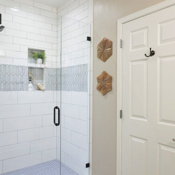 Farmhouse Master Bathroom Makeover