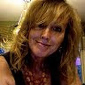 Susan Ward's photo