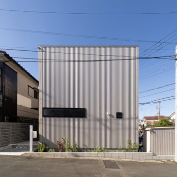 House in Akitu