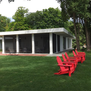 Lake Forest Screen Porch