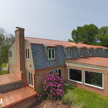 Gambrel - Svetle Sage & Super White NuCedar Shingle Siding with Colored Trim
