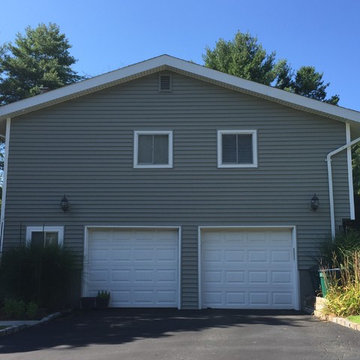 Siding East Norwich - Coastal Sage Shakes with Clapboard Sides