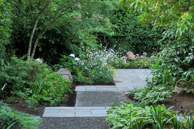 Inspiration for a modern landscaping in Seattle.
