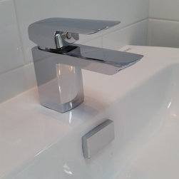 Traditional Style Addition - Bathroom Faucets And Showerheads