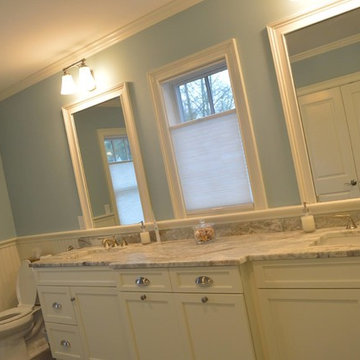 Custom Kitchen & Baths