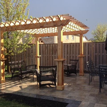 Pergola / Milton