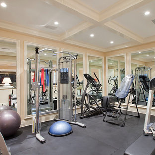 ロサンゼルスのヴィクトリアン調のおしゃれなホームジムの写真