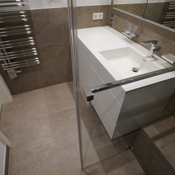 Aus einem Badezimmer wird ein Duschbad in München Perlach