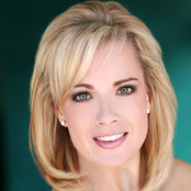 DARA ALLEN's photo