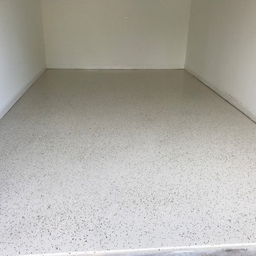 Garage Epoxy/Polyaspartic Flake Floors