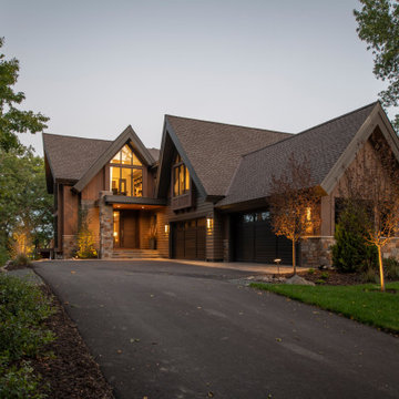 Christmas Lake Residence