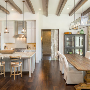 Transitional Farmhouse