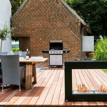 Modern Kitchens with Fireplaces