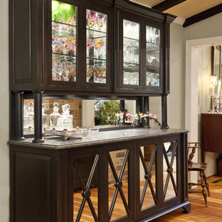 シャーロットの中サイズのカントリー風 LDKの画像 (淡色無垢フローリング、青い壁)