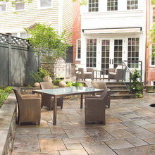 city patio gardens
