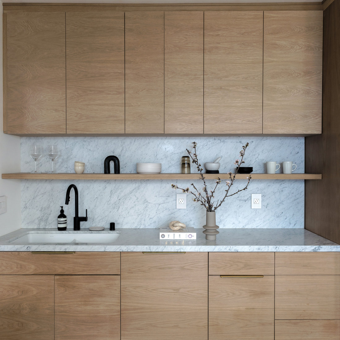 LEXINGTON KITCHEN