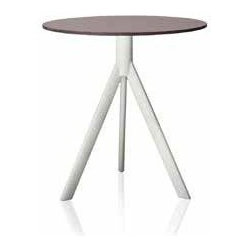 Hilton West Palm Beach - Outdoor Side Tables