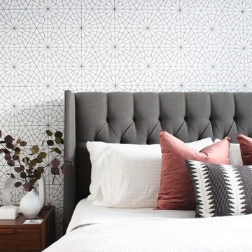 MASTER BEDROOM TOUR | MODERN, SOPHISTICATED INTERIOR WITH GEOMETRIC WALLPAPER