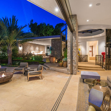 Swallow Dr. Project: Minimalist contemporary exterior