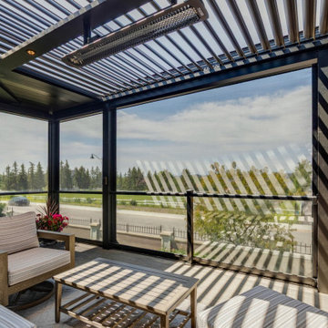 Adjustable Pergola with Pan Roofs Feat. Phantom Motorized Screens