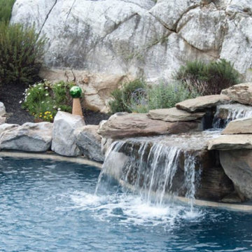 Pool Water Features