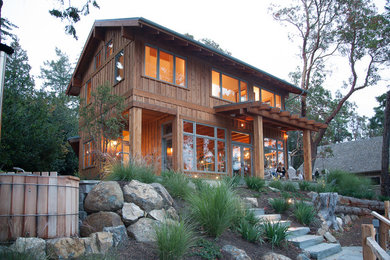 Mountain style exterior home photo in Seattle