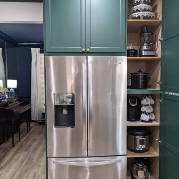 Billiard green kitchen