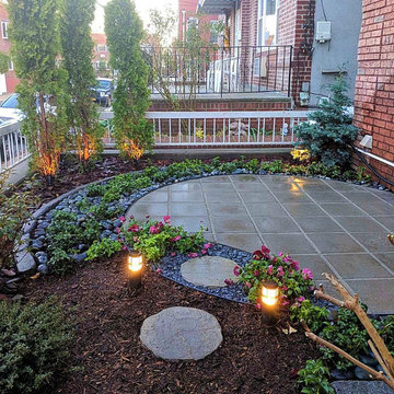Contemporary Front Yard Patio