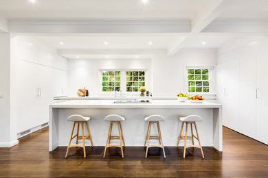 This is an example of a traditional kitchen in Melbourne.