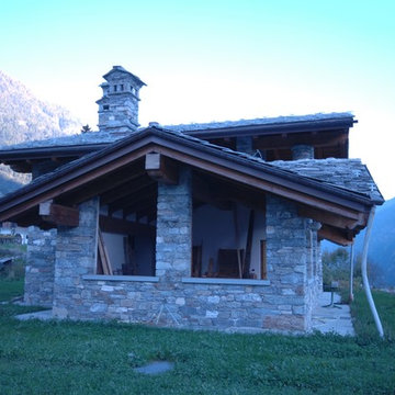 case in pietra e legno