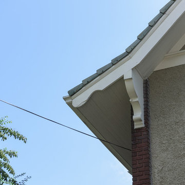 Poplos Exterior