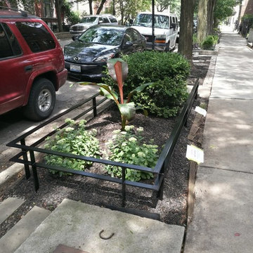 Wicker Park fences, parkway fences, stairs, handrails and balconies painting
