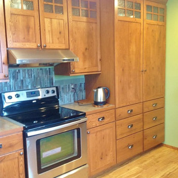 Craftsman Style Kitchen in Rustic Oak