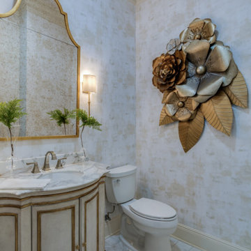 Luxurious Master Bathrooms