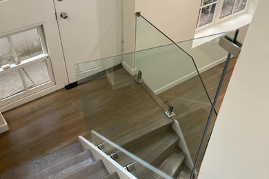 Entryway - modern entryway idea in New York