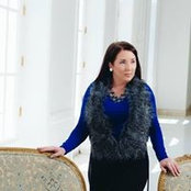 Valarie Hurst's photo