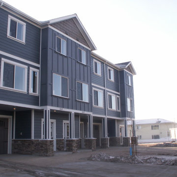 4 Plex - Multi family complex
