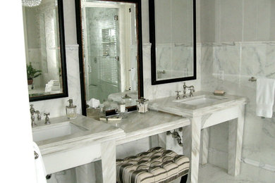 Elegant bathroom photo in New York