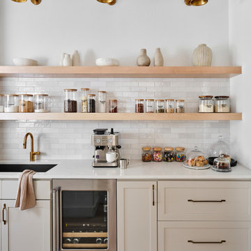 Fresh, Updated Neutrals in a Designer's Home Kitchen