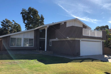 Example of a classic exterior home design in Orange County