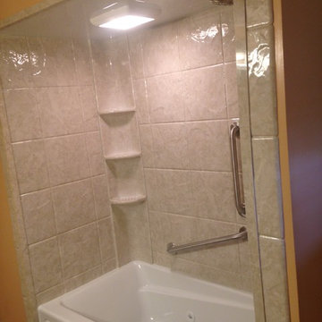 Acrylic Wall Solutions with Whirlpool tub