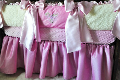 Custom crib bedding