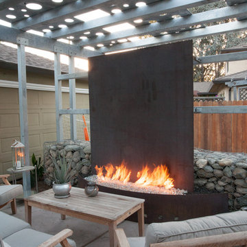 Comfort Lounge: Industrial chic designed for entertaining