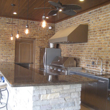 High Point Outdoor Kitchen (Designer: Jerilyn Horn)
