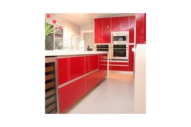 Modern Kitchen - Bold Red