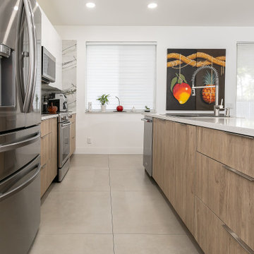 Versatil Contemporany Kitchen